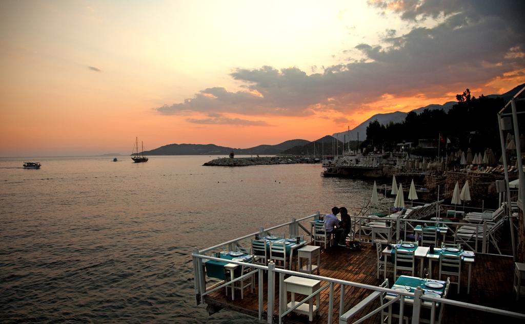 Nur Beach Hotel Kas Bagian luar foto